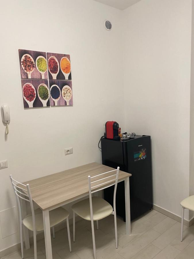 Senza Pensieri Via 4 Novembre/Via Diaz Appartement Crema Buitenkant foto